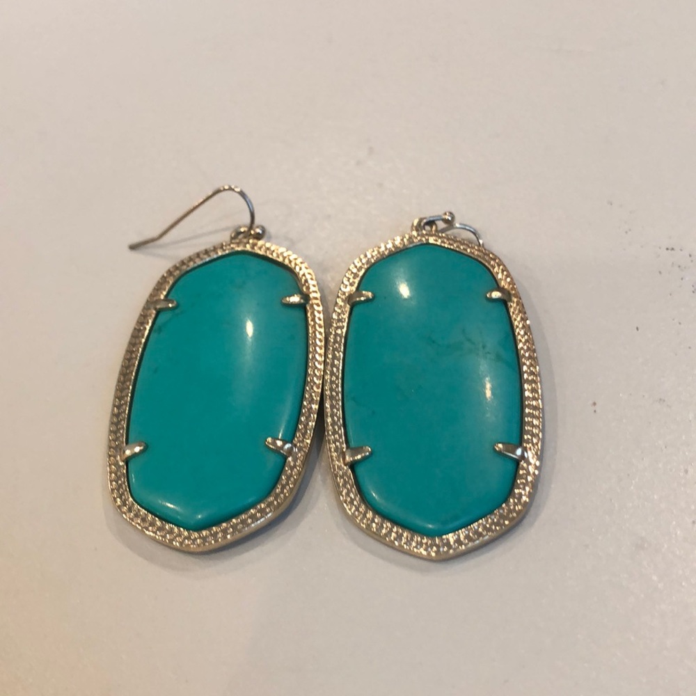 Kendra Scott Elle earrings.